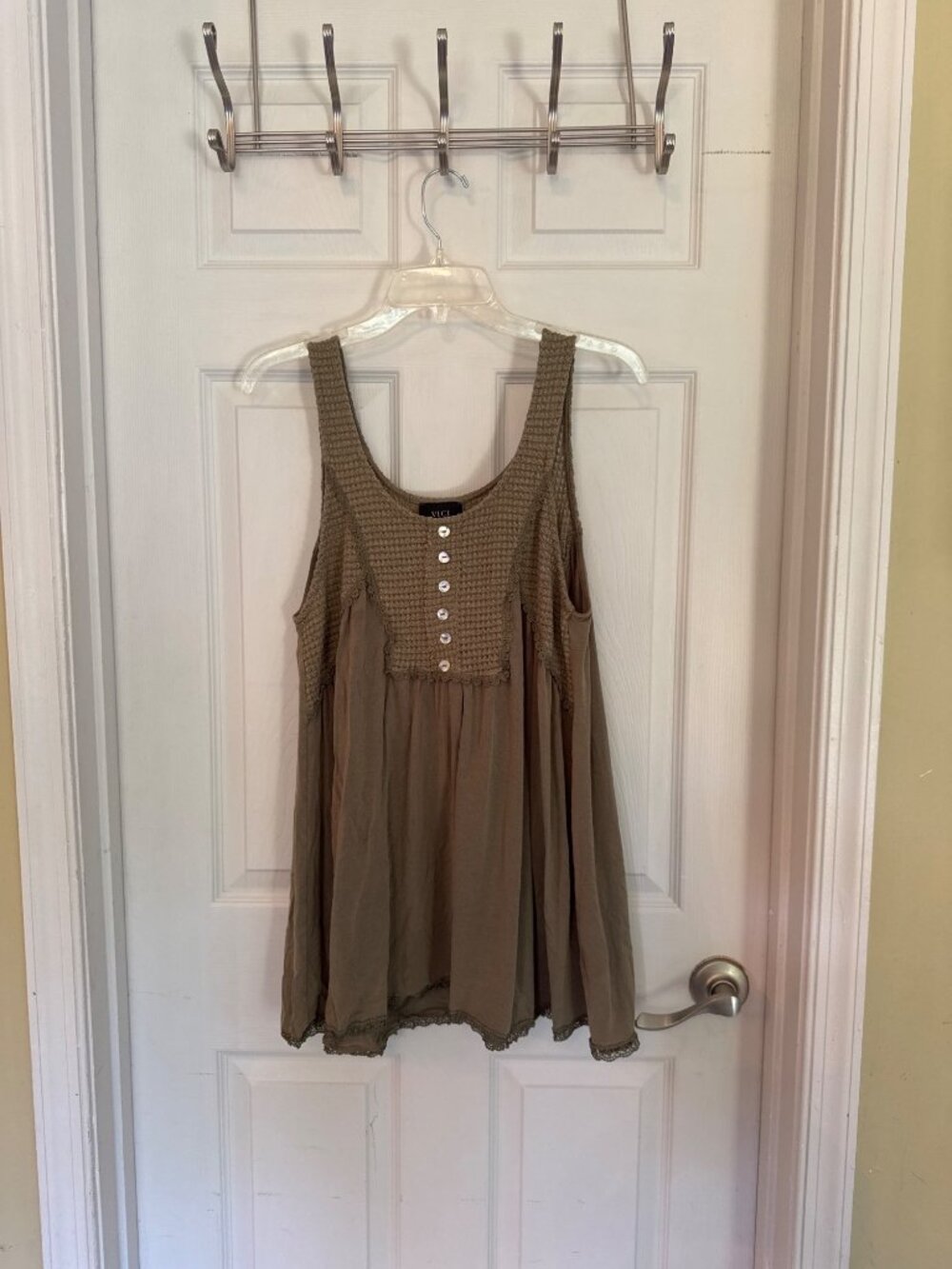 Vici Waffle Knit Olive Green Boho Tunic Tank Top Size Medium - Picture 1 of 7